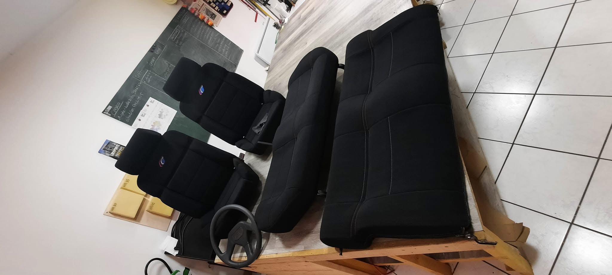 Intérieur complet neuf pour Peugeot 205 – GTI / Griffe / CTI
