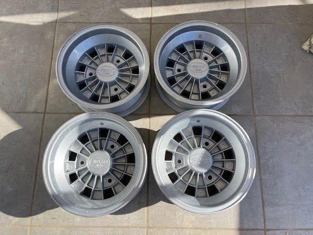 Jeu de jantes alu DELTA MICS – Alpine A110 / Renault 8 Gordini