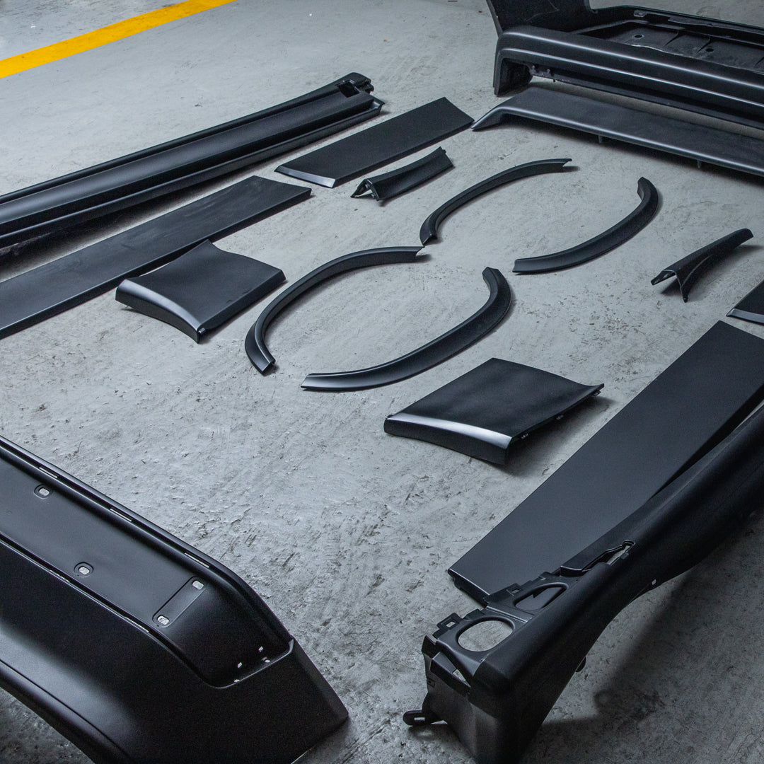 Kit carrosserie complet OEM Mercedes-Benz W201 190E 2.3-16 / 2.5-16